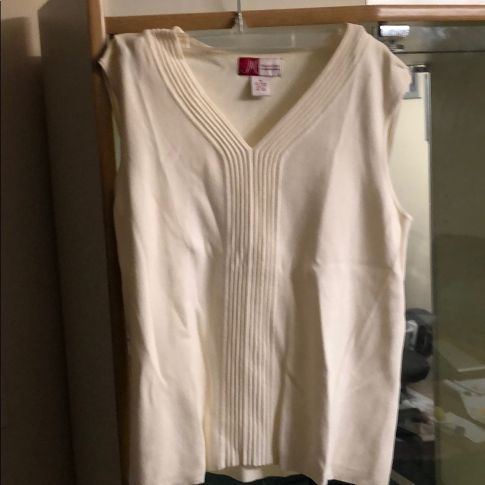 Cream colored sweater set - Picture 3 of 4